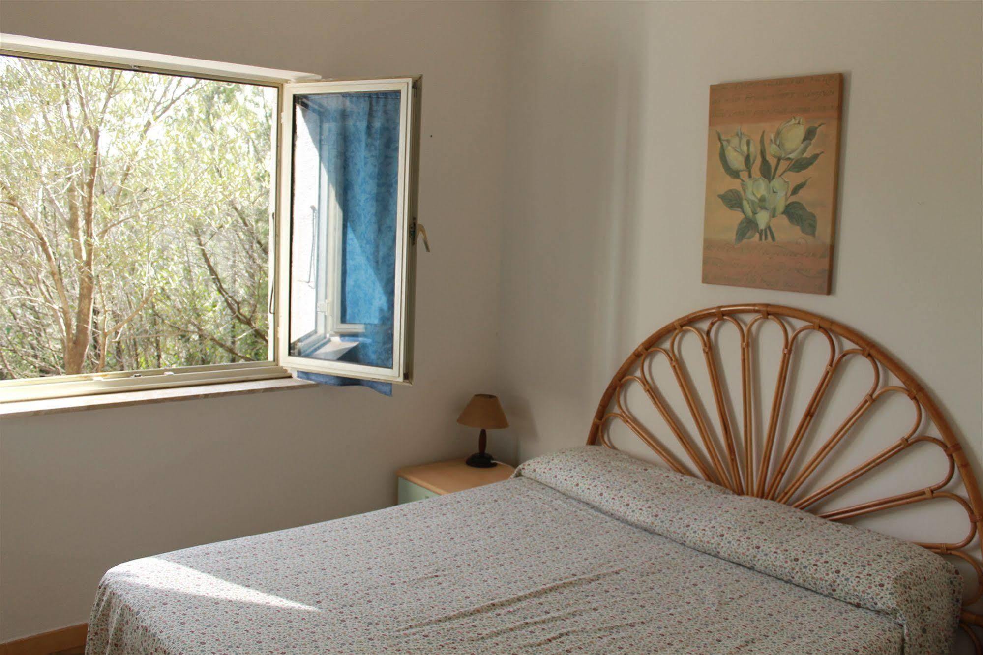 Rena Garden Apartments Santa Teresa Gallura Eksteriør bilde