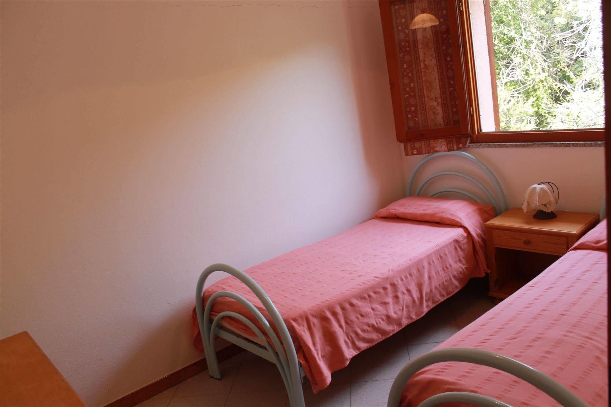 Rena Garden Apartments Santa Teresa Gallura Eksteriør bilde